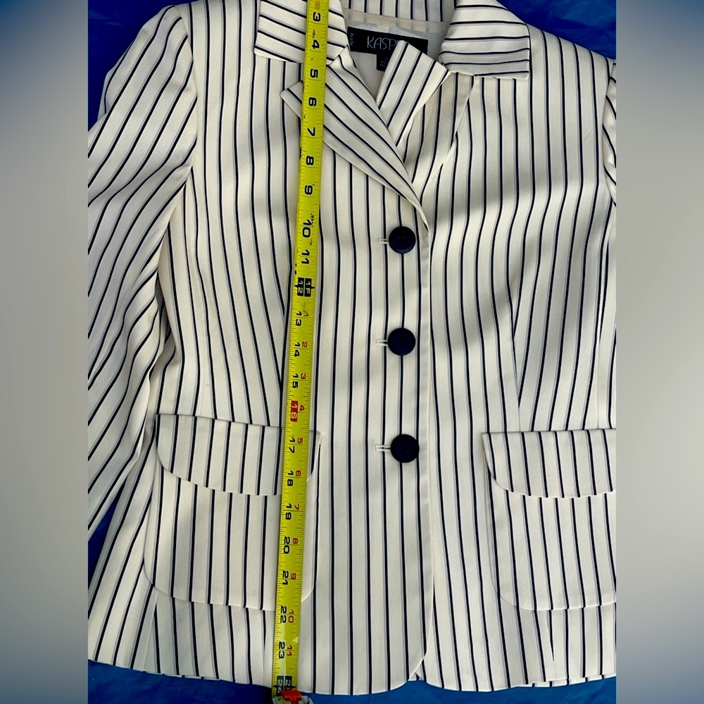 Off White Preppy Kasper Black and White Blazer with Notched Lapel size 2 - Picture 6 of 16